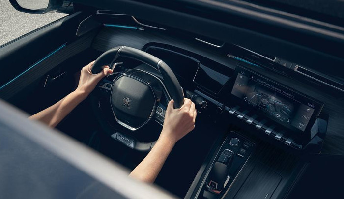 Peugeot nouvelle 508 tableau de bord